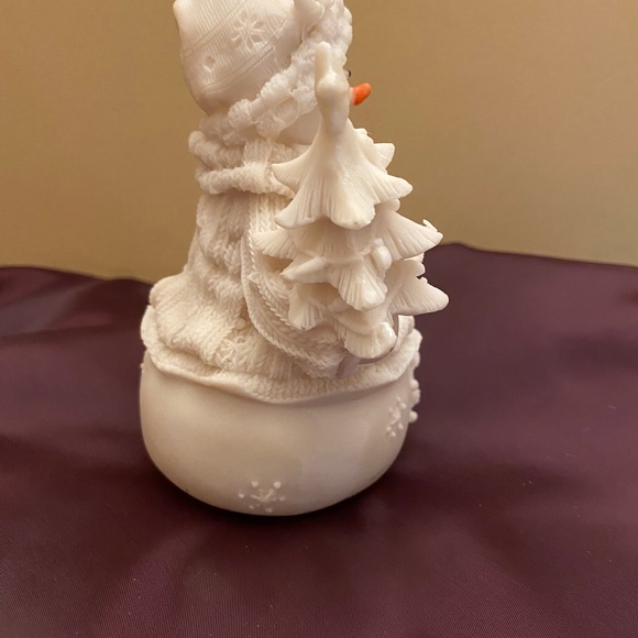 Adorable Snowman Figurine - Picture 5 of 6